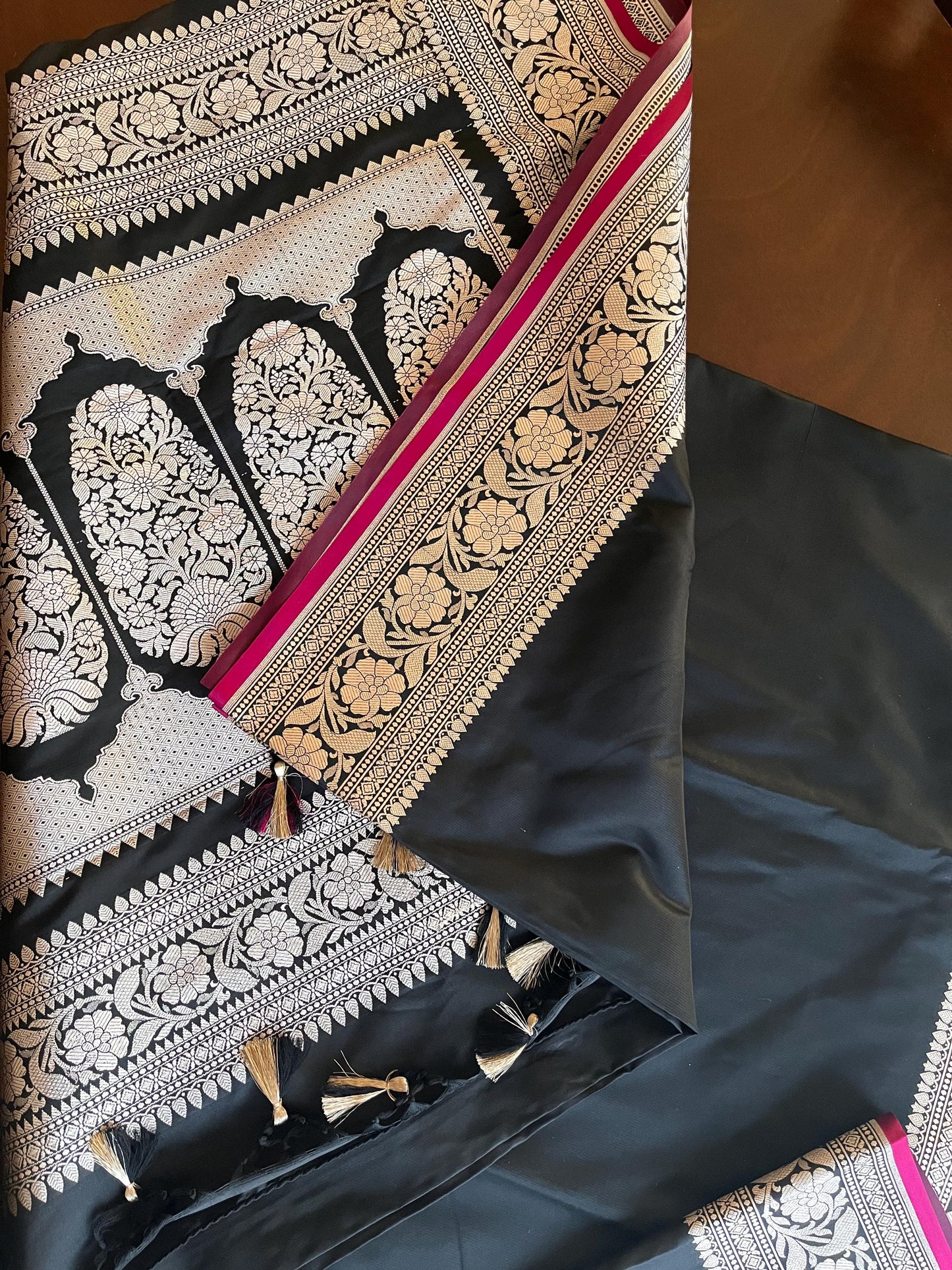 Beautiful Satin Banarasi Black with Magenta kinari saree | Light copper zari | Plain Body | Sattva Weaves Sari | Free Shipping USA